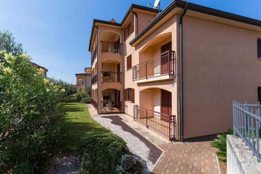 Apartments Radojka
