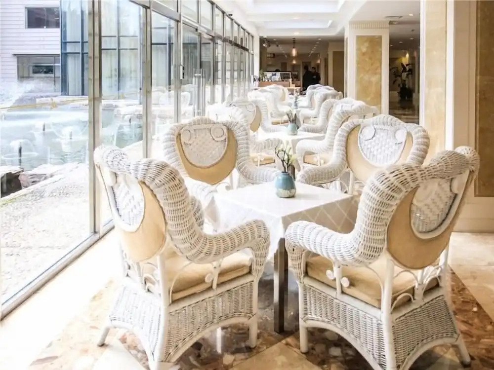 GreenTree Eastern Shanghai Changning Hongqiao Airport LongBai Hotel