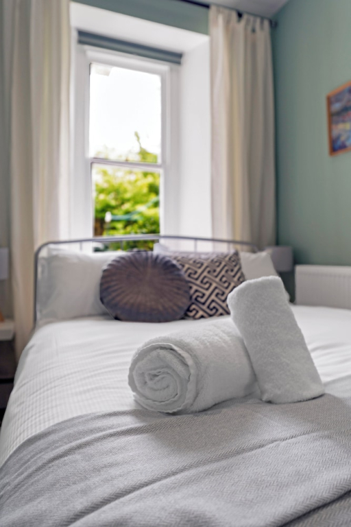 Stylish 2-Bed Villa Garden Central Edinburgh