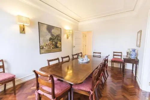 LovelyStay - Campo Pequeno Charming Apartment