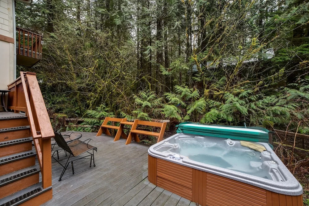 34SL - Hot Tub - BBQ - Ping Pong Table - Sleeps 8