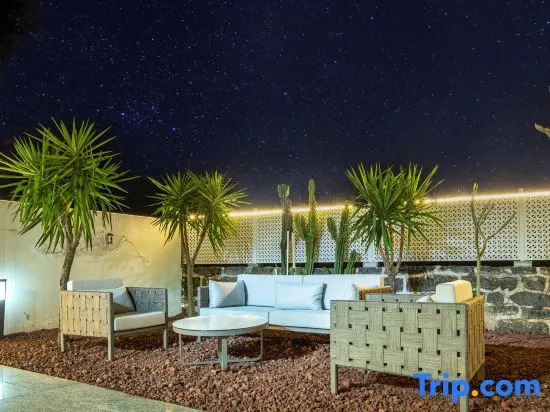 Yi'an jiujianhai Homestay (Weizhou Island Colorful Beach Branch)