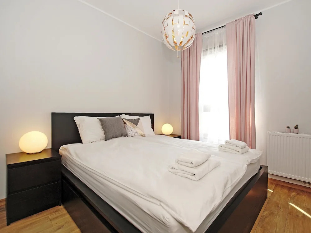 City Center - Granary Island by Apartmore