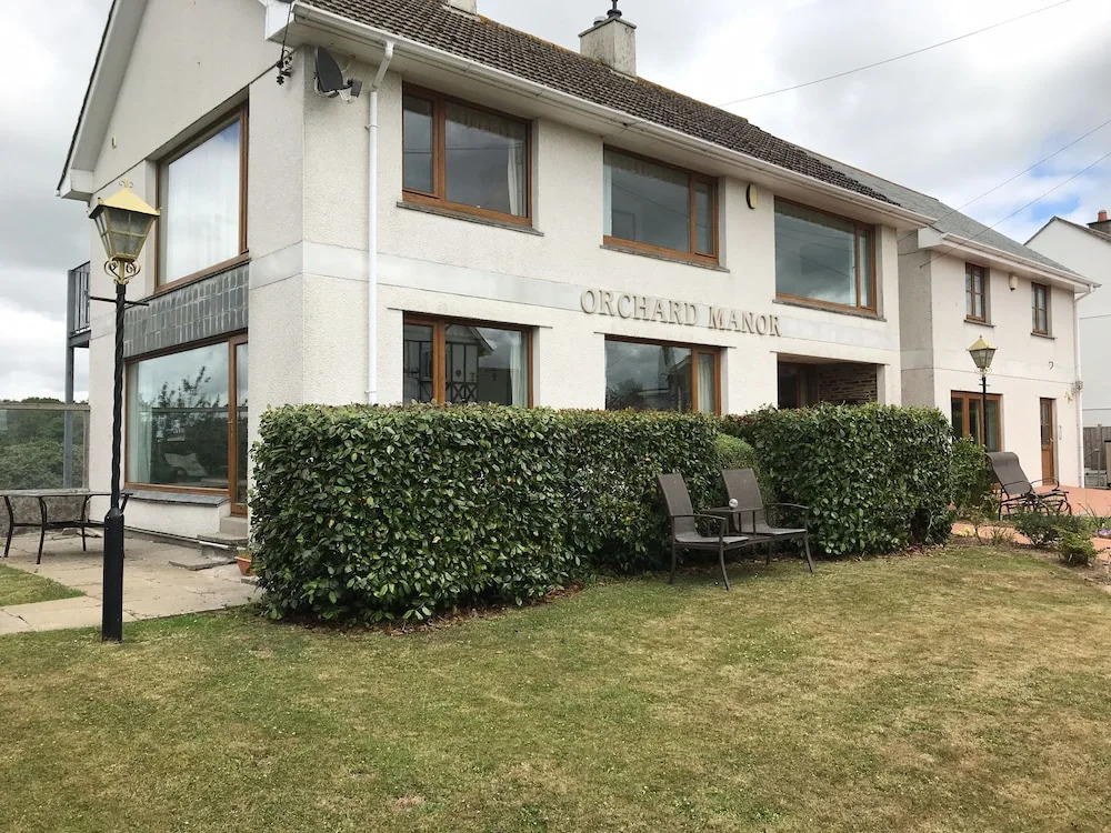The Luxury Bluebell Apartment Suite With Wheelchair Access