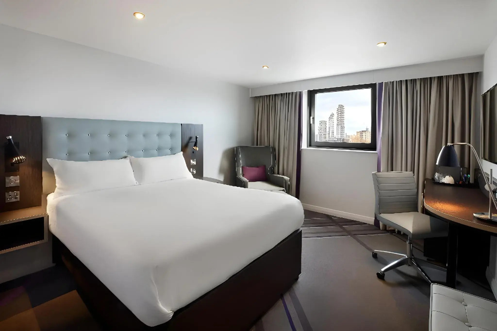 Hub By Premier Inn Edinburgh - Royal Mile