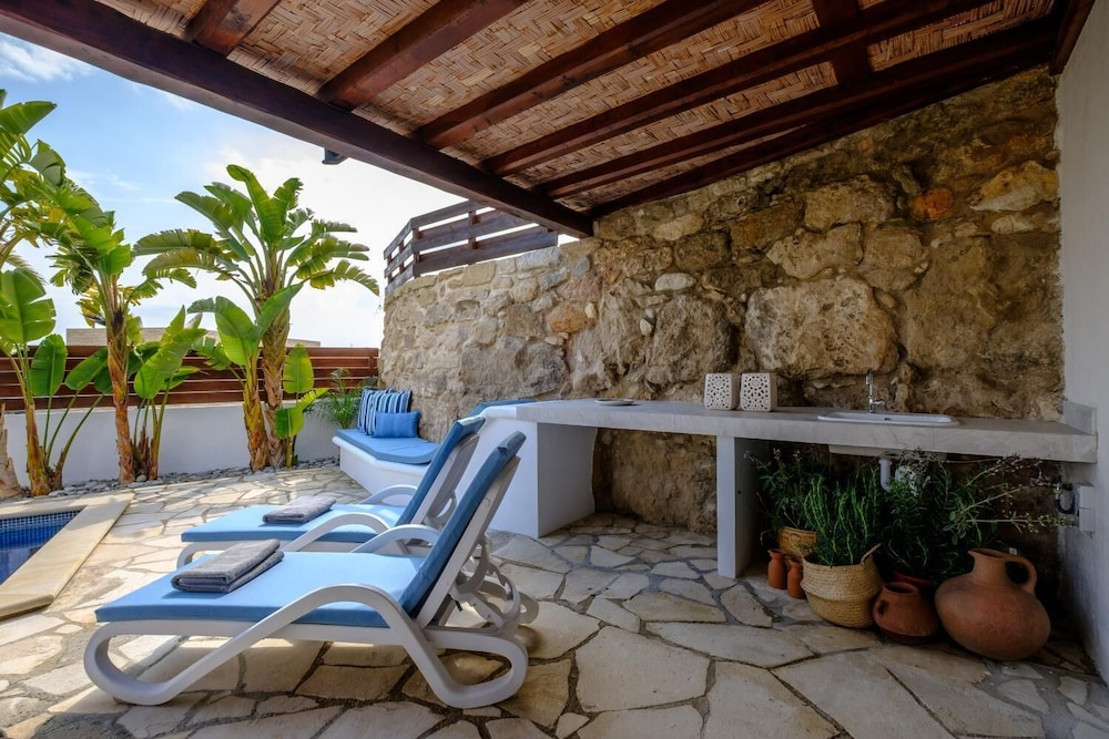 Villa Thea