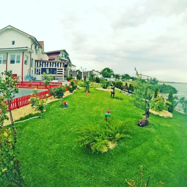 LakeViewHouse