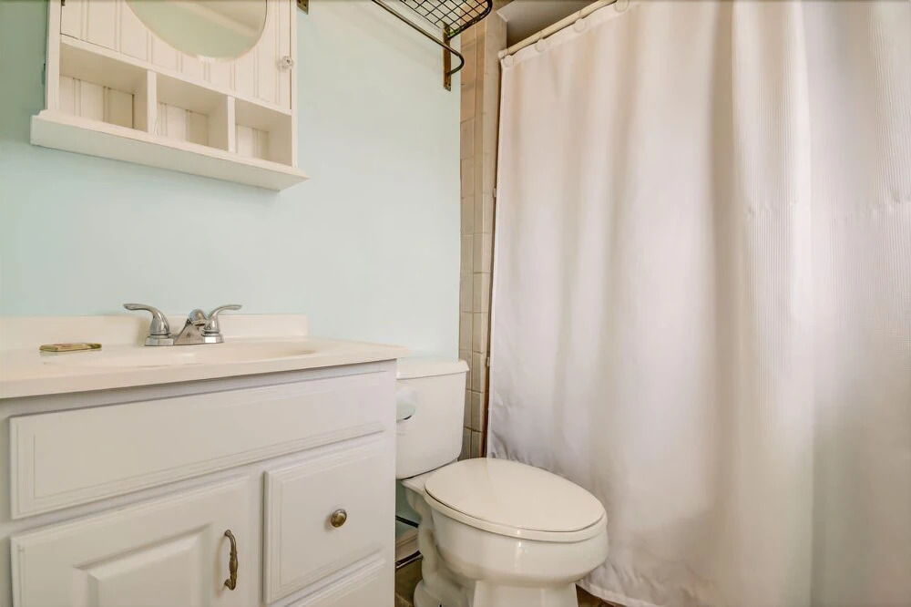 3690 S Fletcher - 4 Br Cottage