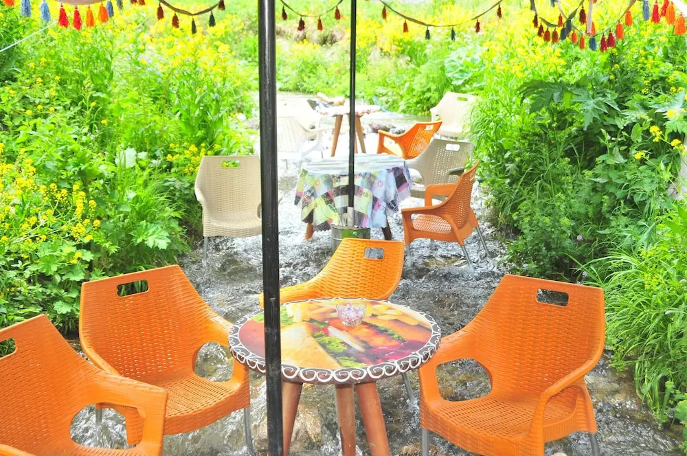 Dilek Suit & Cafe