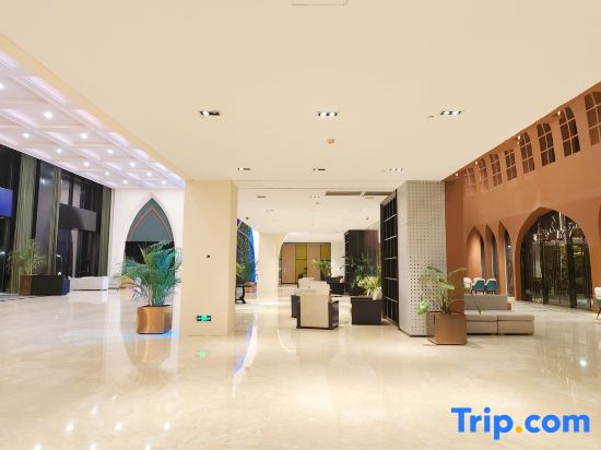 M·S Bauhinia Hotel