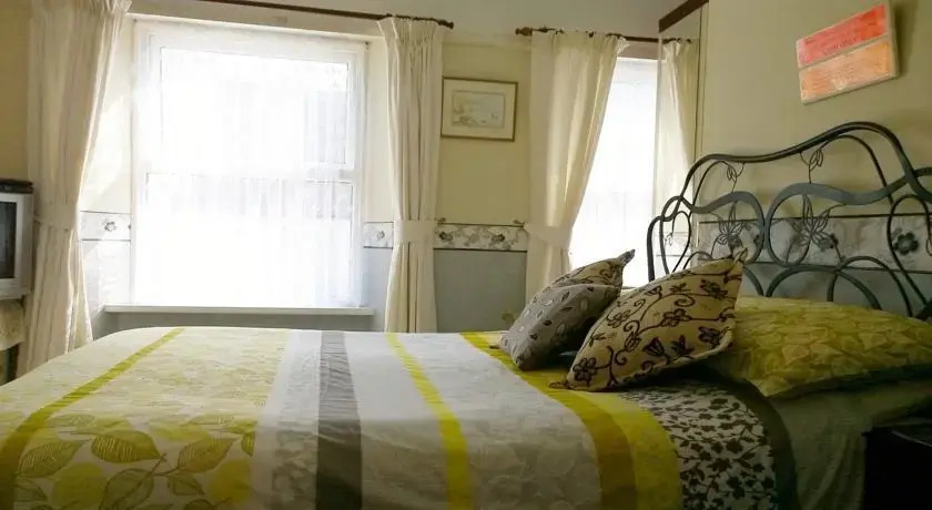 Ashdale House B&B