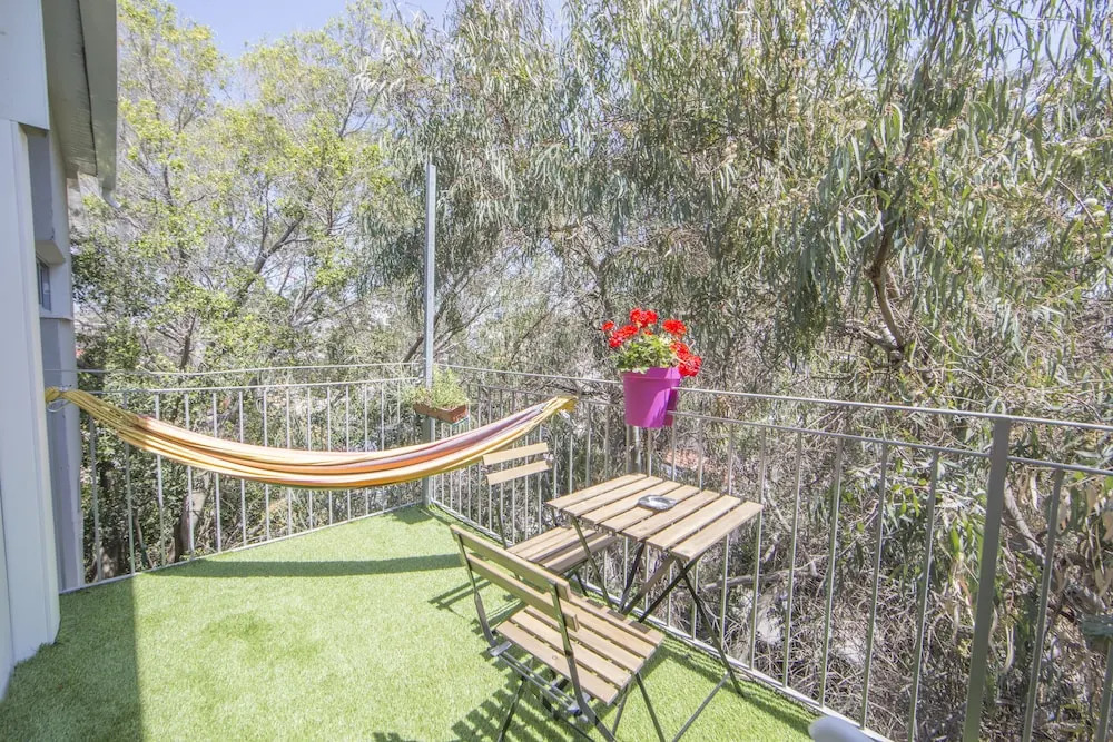 Tree House Oasis