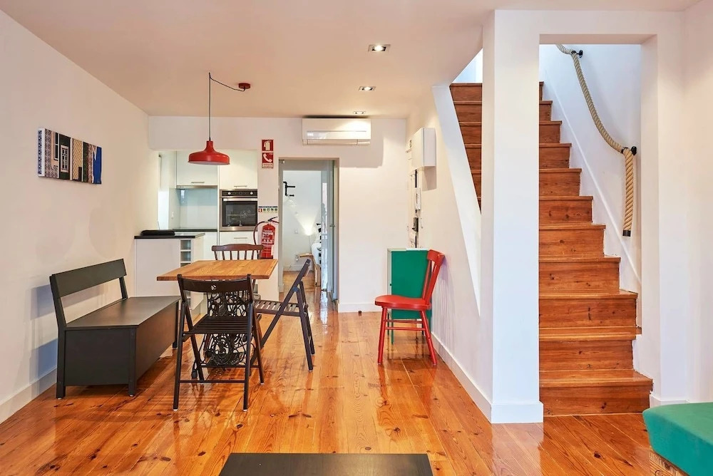 Authentic Apartment in Alfama With Terrace
