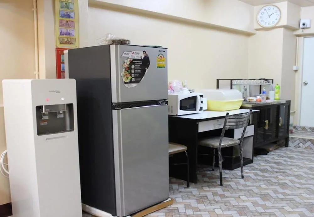 Thai Love Cafe & Hostel