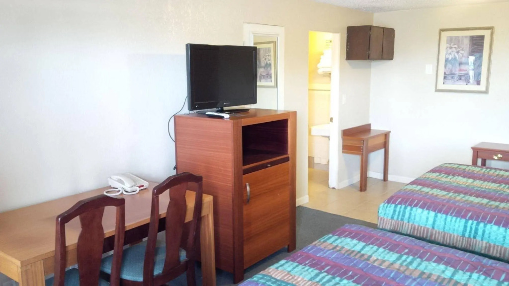 Holiday Lodge
