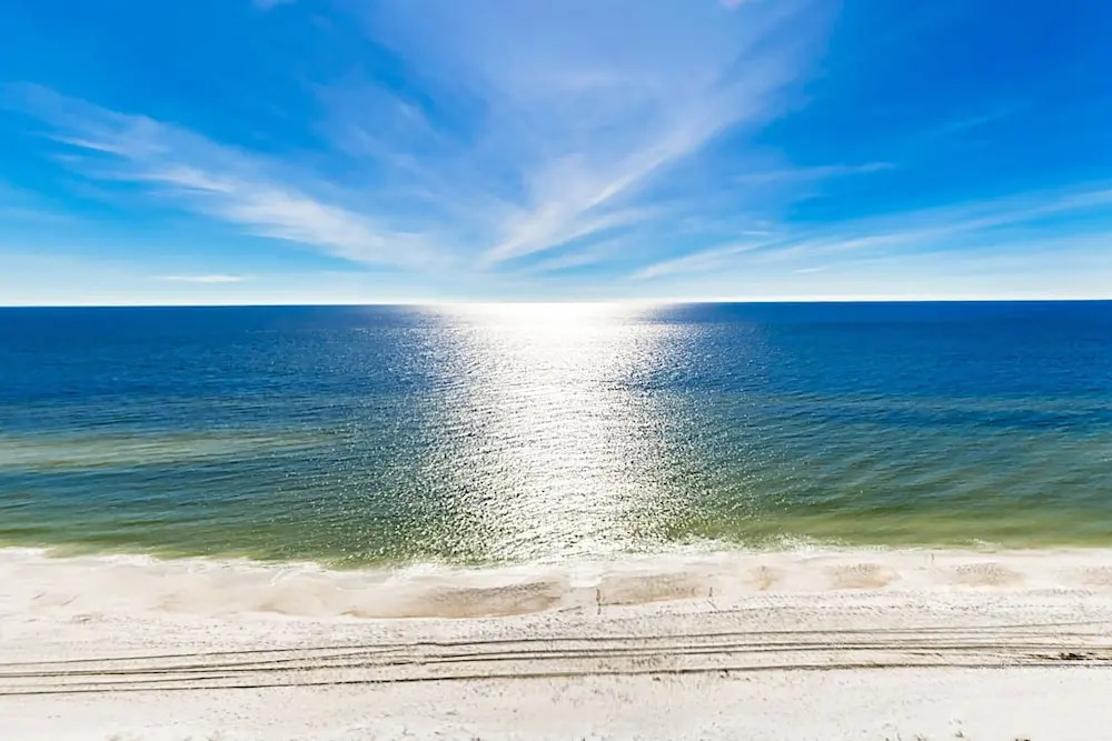Resort-Style Unit 1113 - 2 Br Condo