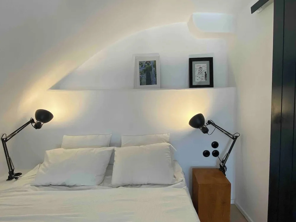 FiraOldPort Ormos Firon Village SeaVolcanoView 2 Joined Houses