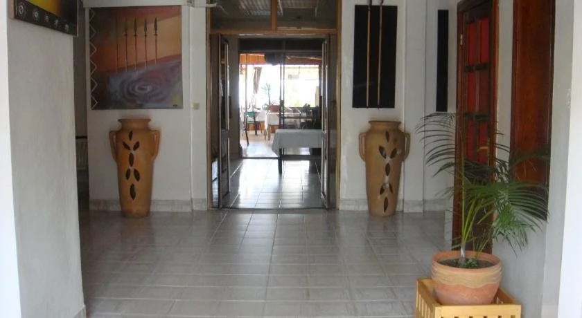 Okapi Hotel