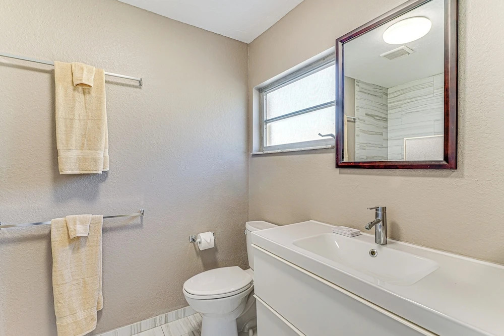 Pet-friendly Cape Coral Paradise w/ Yard!