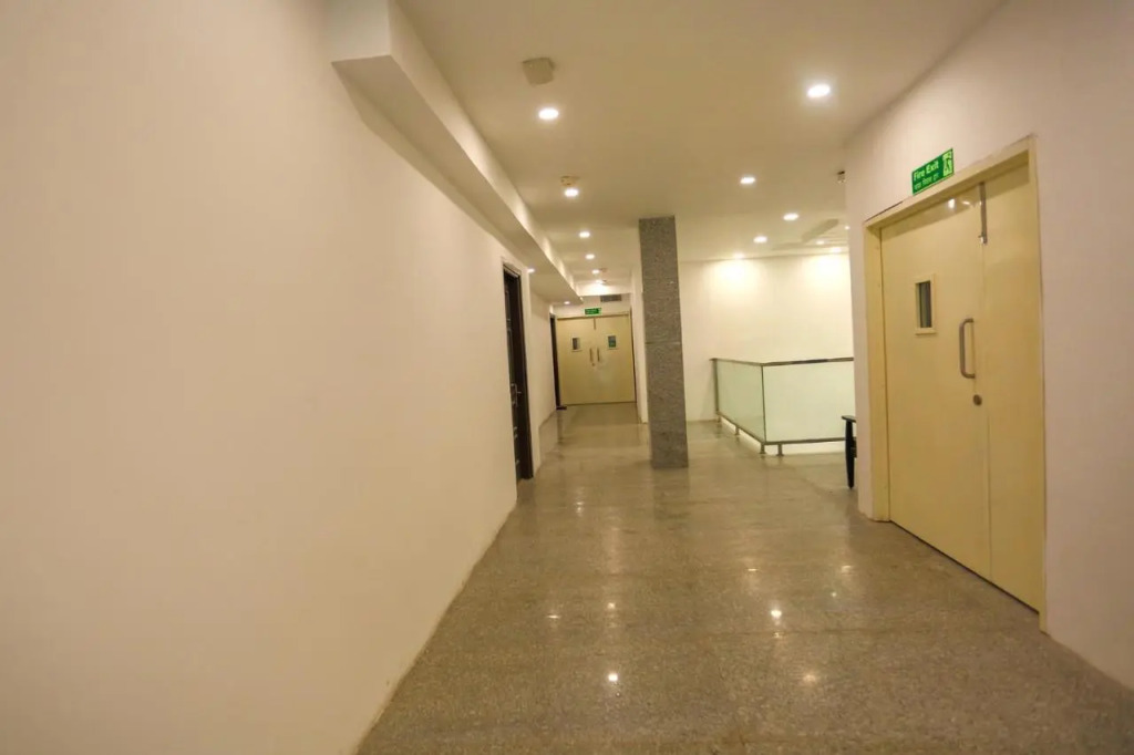 FabHotel Moro Paschim Vihar