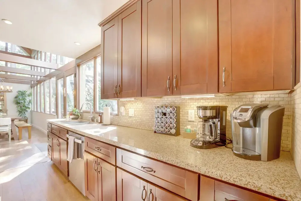 Walk to Lake Arrowhead Village: Gem w/ Lake Access