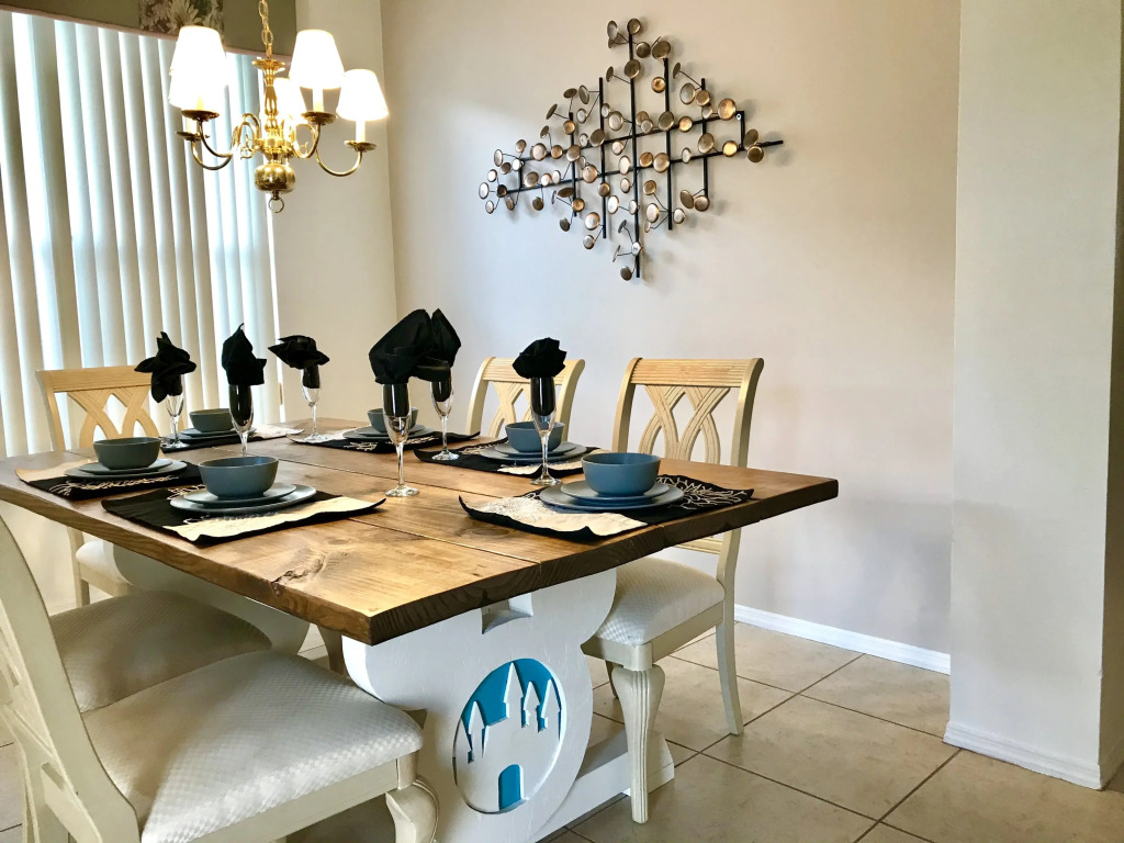 E132JA - 4 beds pool home on a golf course, Davenport, US
