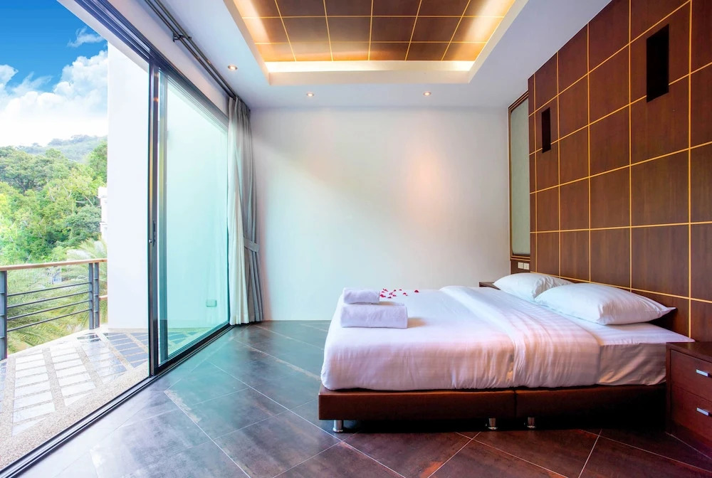 Luxury Pool Villa Kamala