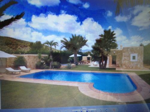 Luxury Villa en Km 5