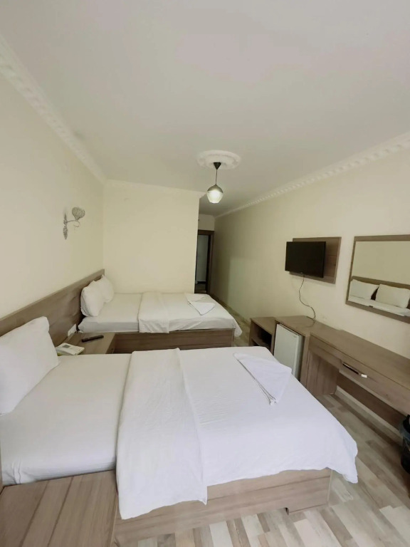 Toprak Hotel