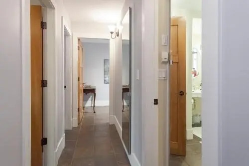 Beautiful, Quiet 3BR in Posh Kitsilano