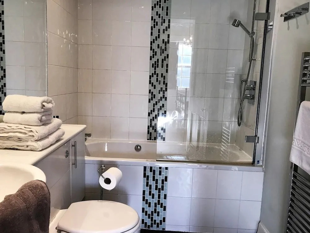 Crown Circus Apartment