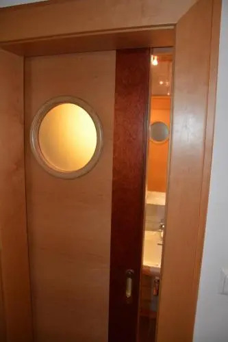 Hotel-Restaurant "Veldener Traumschiff" direkt am See in 2min im Zentrum