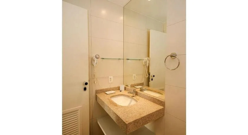 Mc Flats The Claridge