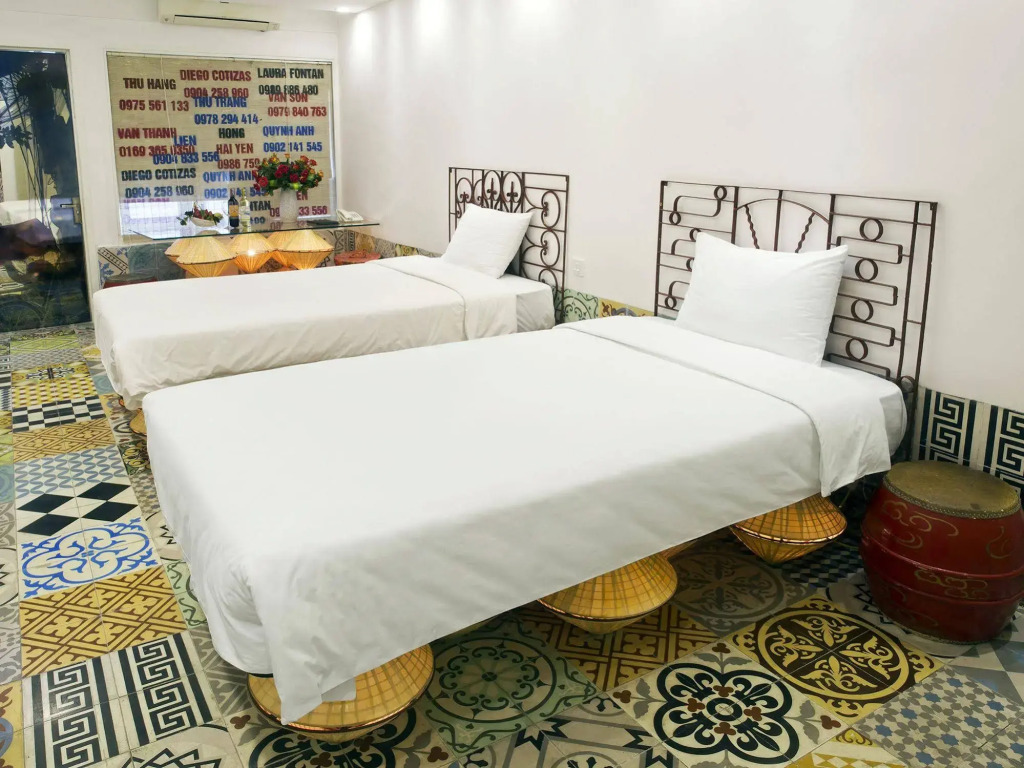 Thang Long Espana Hotel