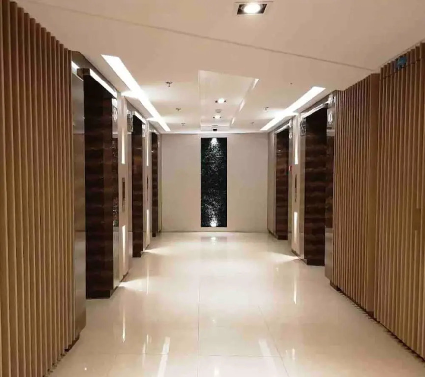 Shore Residences Near Moa