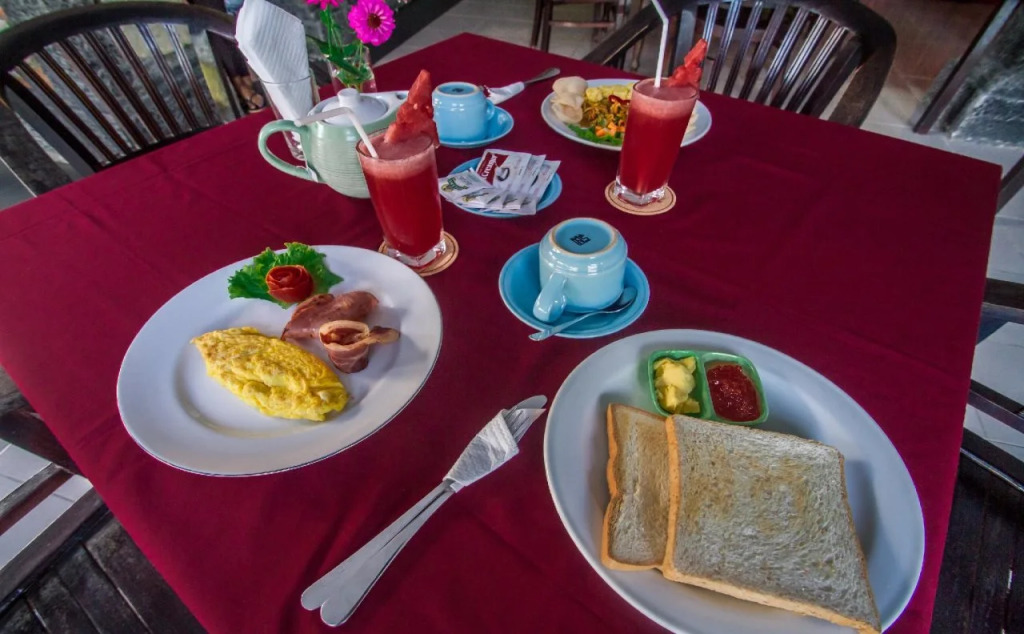Puri Saron Hotel Madangan - Gianyar