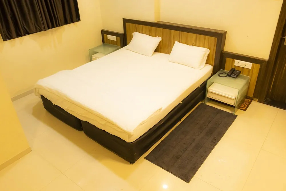 Shree Datta Hotel