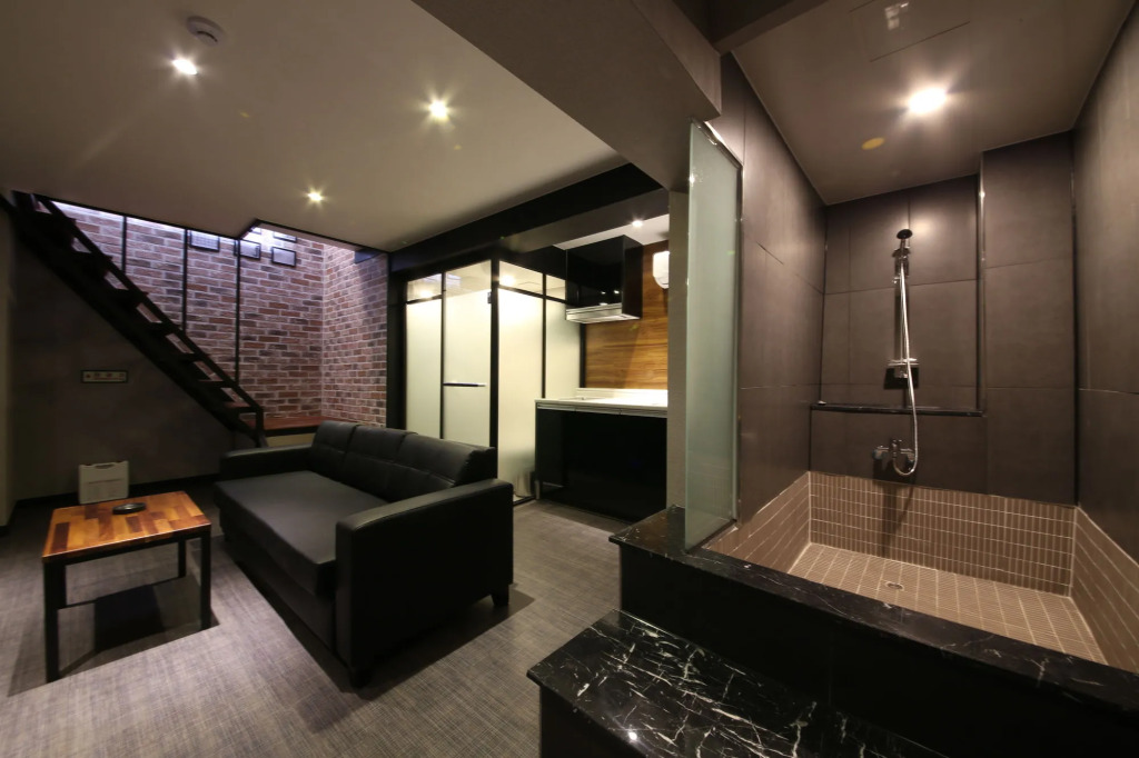 The Last Hotel Nampo