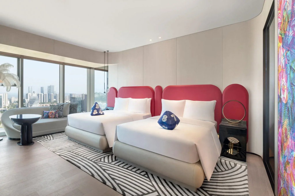 W Xiamen