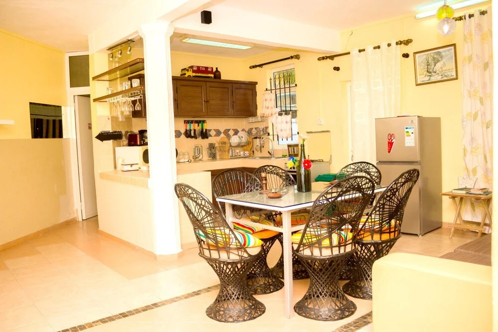 Apartment With 2 Bedrooms in Pereybere, With Pool Access, Enclosed Gar