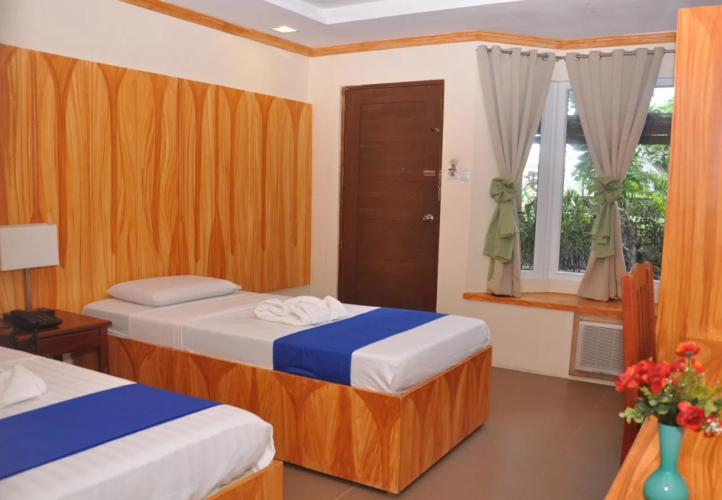 Sikatuna Beach Hotel