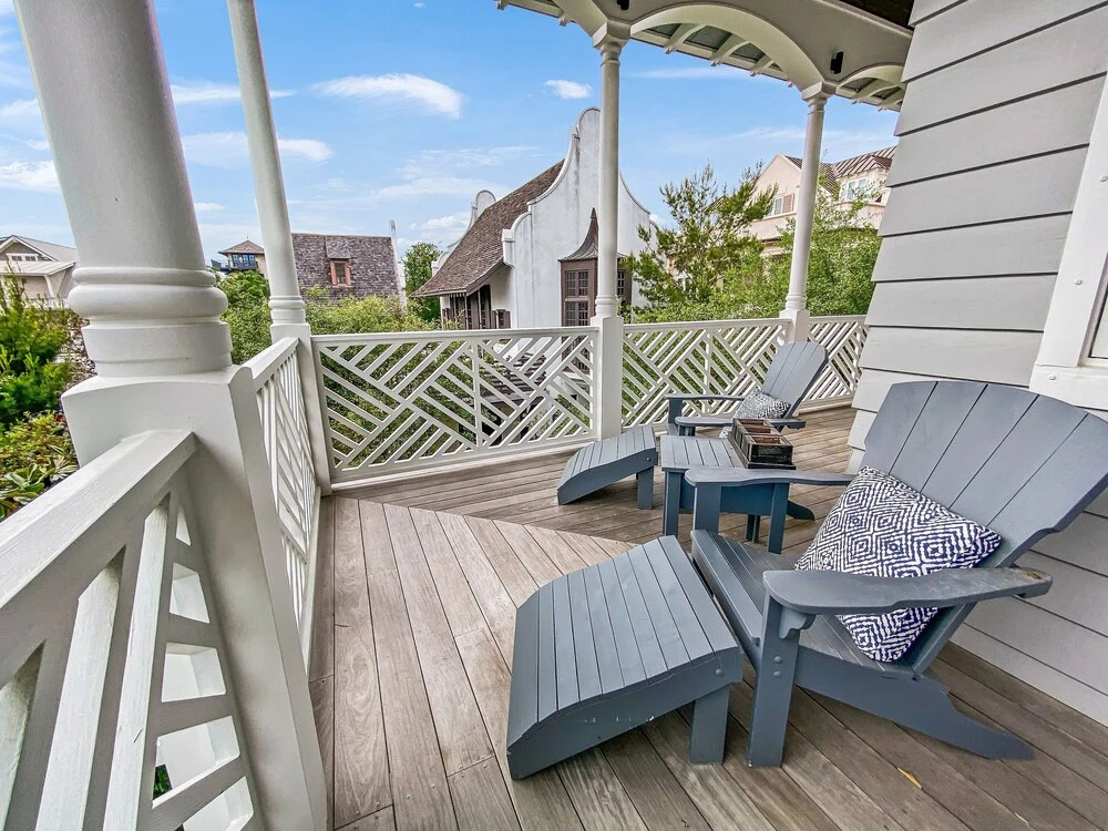 The At Rosemary 4 Bedroom Home by Redawning