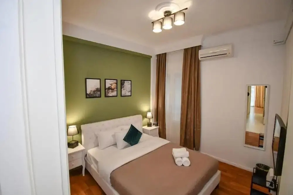 Porto Sea View Apartments - D. Gounari 5