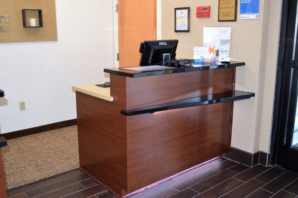 Comfort Inn & Suites Covington - Mandeville