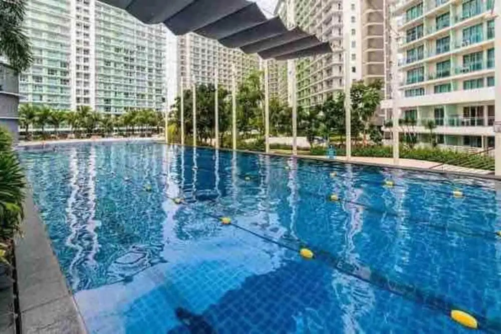 Cozy 1BR Cityview With Balcony and Near Airport