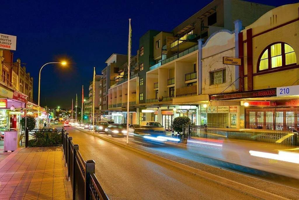 4 Ensuite Chelsea Villa CBD-Airport