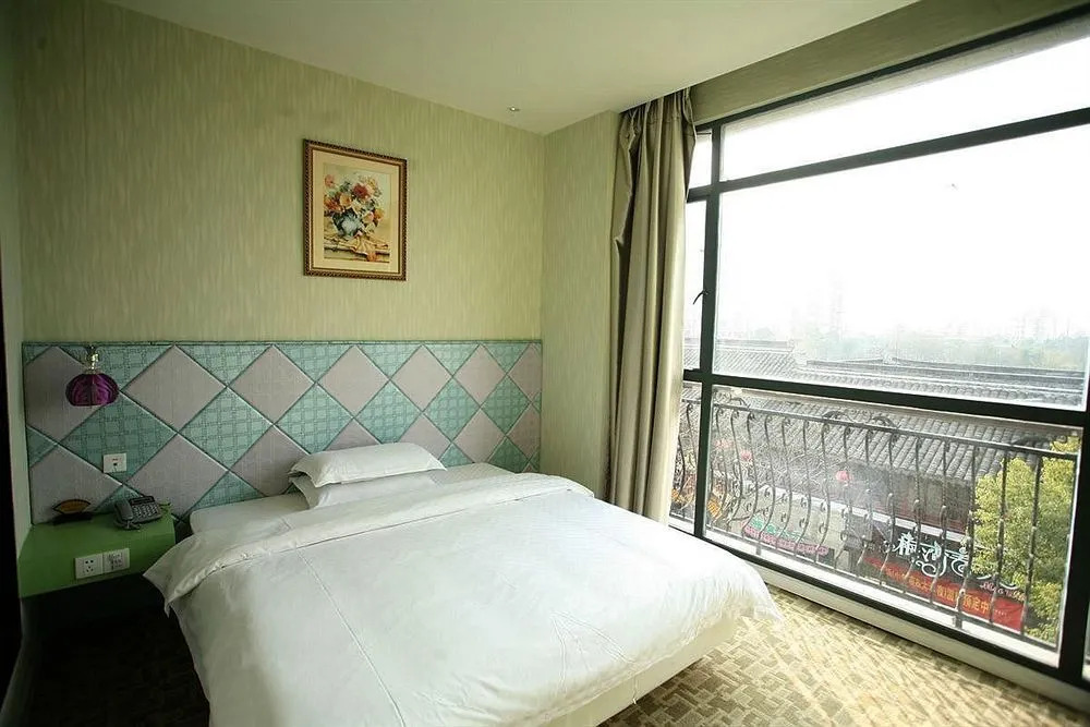 Jiaxing Meiwan Modern City Hotel