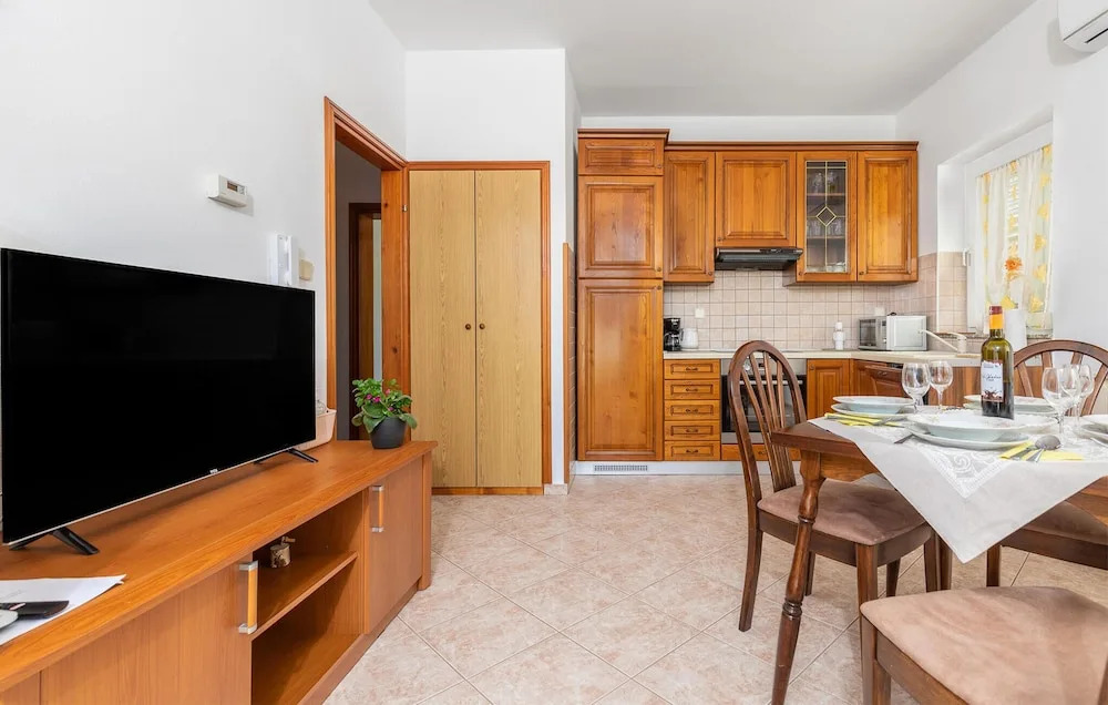 Stunning Apartment in Punat With Wifi and 2 Bedrooms
