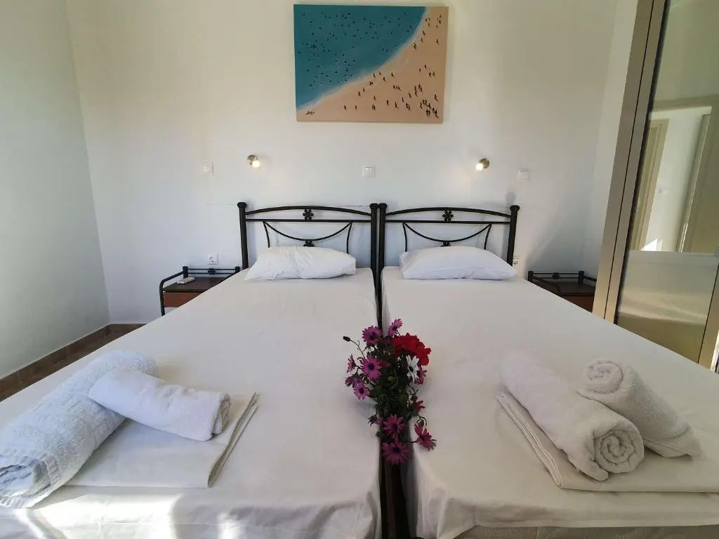 Tasos Rooms