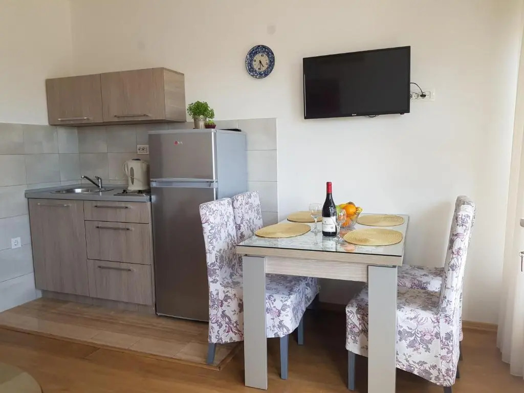 Budva Sea View Apartment 1